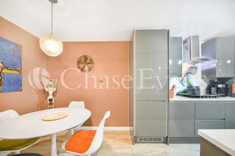 53a Glengall Grove, London, E14 3NE