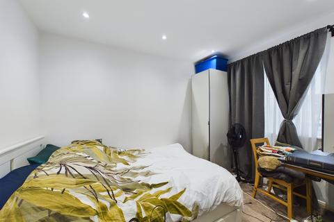 57 Duriun Way, Erith, DA8 2HG