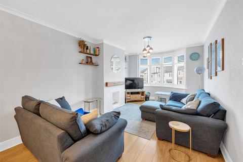 68 Holmsdale Grove, Bexleyheath, DA7 6NY