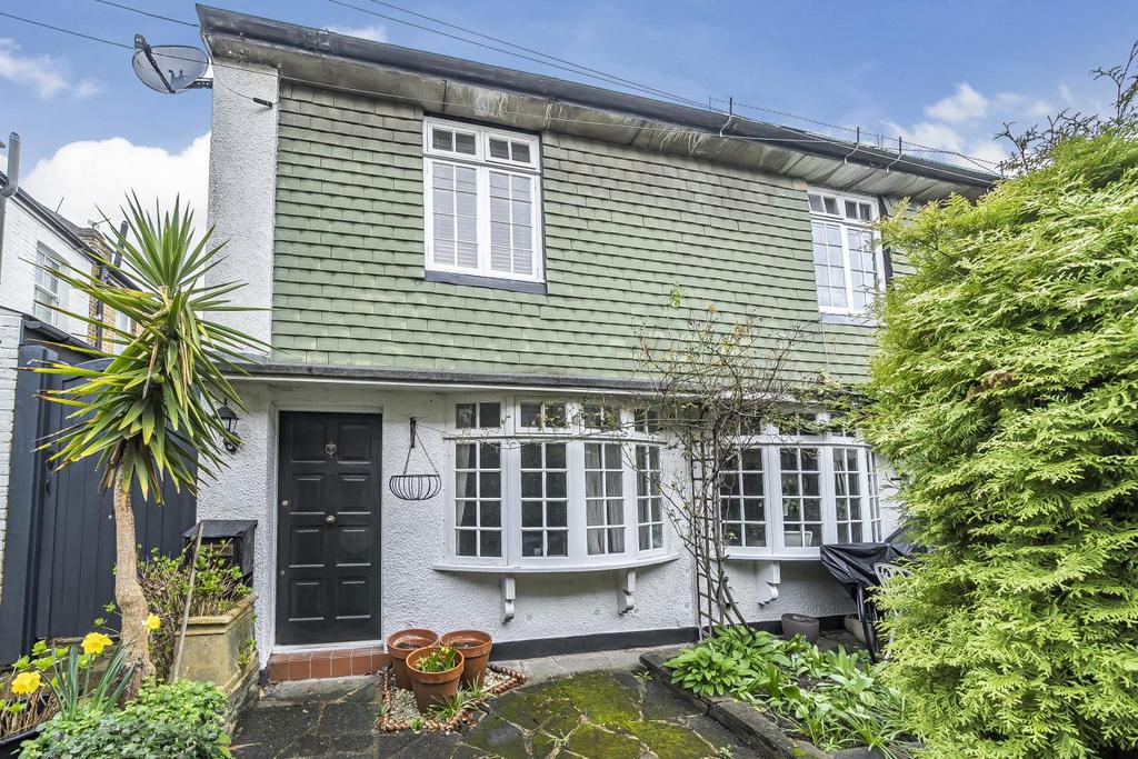Thornton Road, Wimbledon 2 bed end of terrace house for sale £650,000