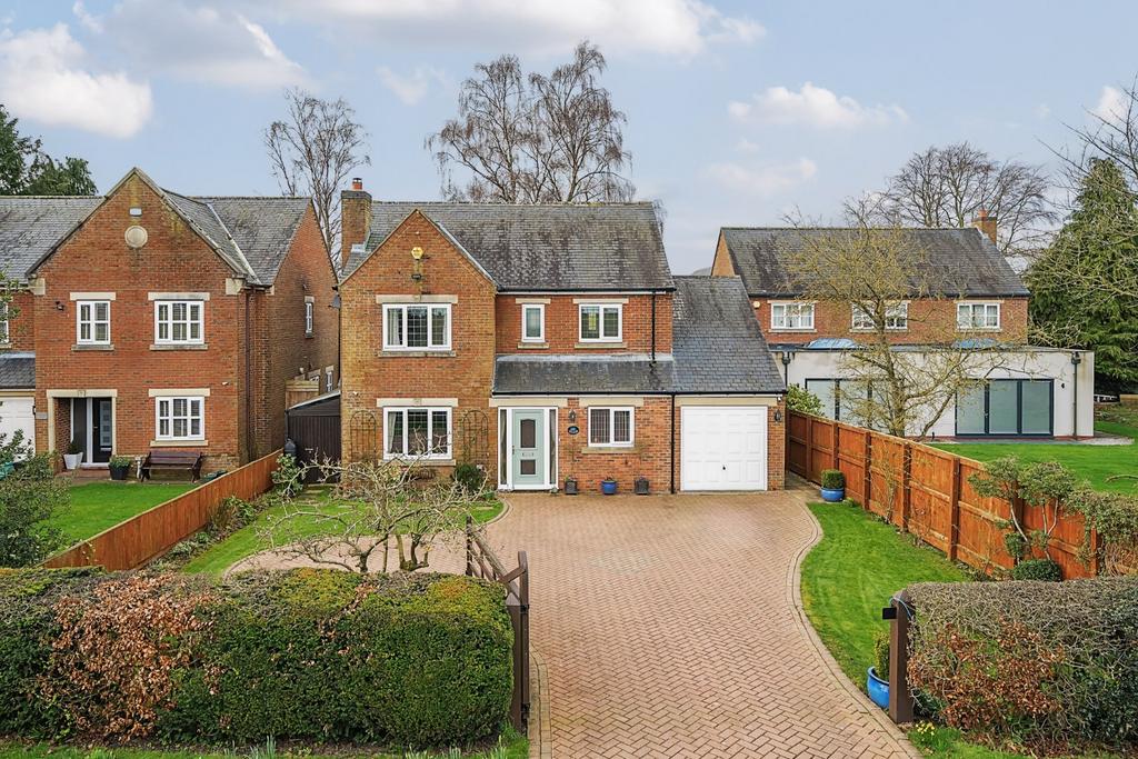 Turnpike Lane, Bickerton, Wetherby, LS22 4 bed detached house for sale