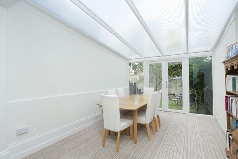 1 Copthall Gardens, Folkestone, CT20 1HF