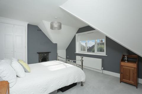 1 Copthall Gardens, Folkestone, CT20 1HF
