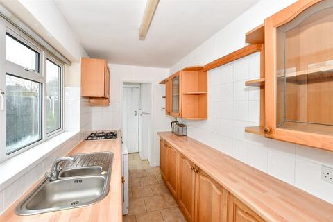 145 Albert Road, Horley, RH6 7HS