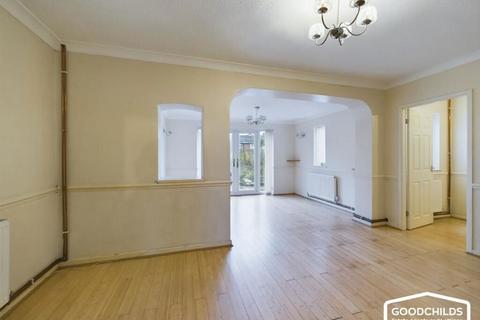 3 bedroom semi-detached house for sale - Fisher Road, Walsall, West Midlands, WS3 2TA