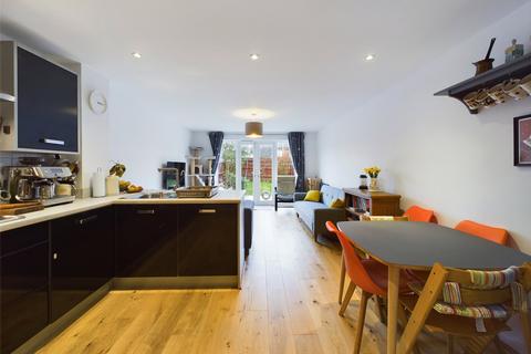 33 Cardinal Drive, Tuffley, Gloucester, GL4 0UW
