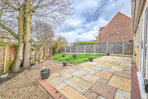 41 Hamlet Road, Romford, RM5 2DS
