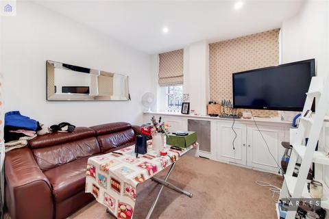 1 bedroom apartment to rent, Rodney Court, Maida Vale, London, W9
