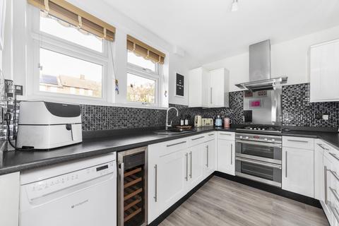 79 Dursley Road, London, SE3 8PG