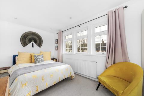 79 Dursley Road, London, SE3 8PG