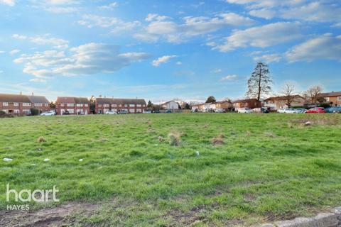 12 Snowdon Crescent, Hayes, UB3 1RJ