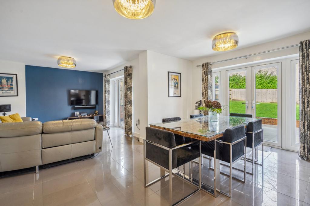 Family/Dining Room