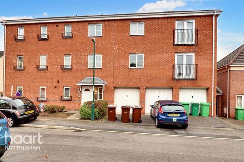 16 Emperor Close, Nottingham, NG5 1QR