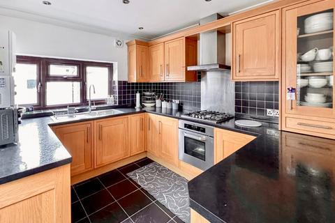 3 bedroom terraced house for sale, Darnley Road, Gravesend, DA11 0SH