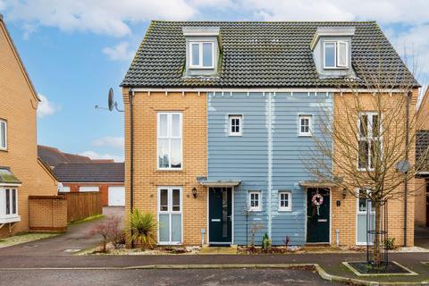 3 bedroom townhouse for sale, Wilderness Road, Costessey, NR8