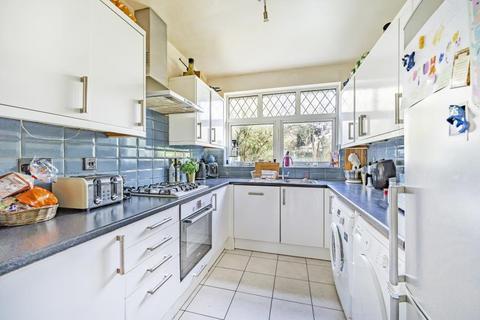 111 Vista Way, Kenton, Harrow, HA3 0SJ