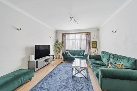 111 Vista Way, Kenton, Harrow, HA3 0SJ