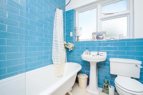 Flat 3, 83 Alexandra Park Road, London, N10 2DG