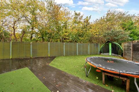 14 Blaenant, Emmer Green, Reading, RG4 8PH