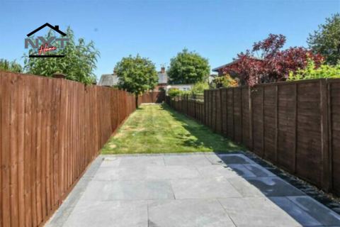73 Coopers Hill, Ongar, CM5 9EF