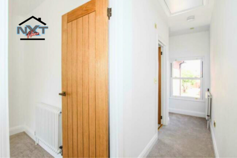 73 Coopers Hill, Ongar, CM5 9EF
