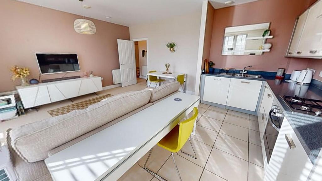 Kitchen/lounge/dining room