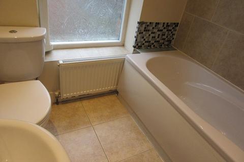 2 bedroom flat to rent, 2 Alness Road, Whalley Range, Manchester, M16