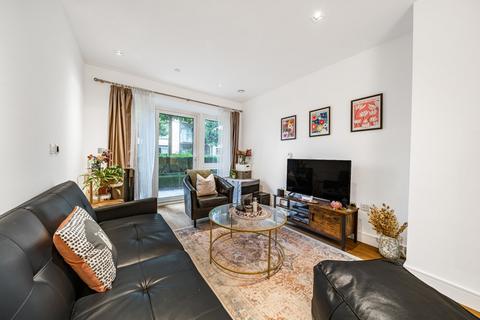 1 bedroom apartment for sale, Dashwood House, Dickens Yard, Longfield House