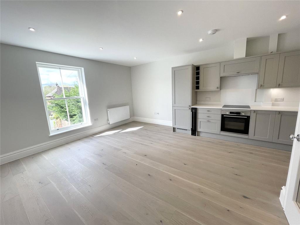 Plot 5 Living