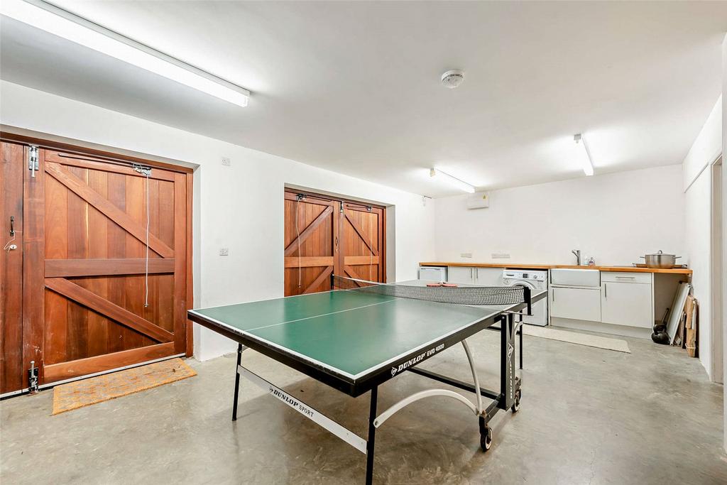 Garage Area