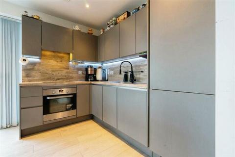 2 bedroom flat for sale, Woodlark Apartments, Damsel Walk, London, NW9