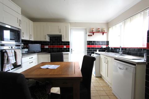 3 bedroom semi-detached house for sale, Kennedy Drive, Walmer, CT14