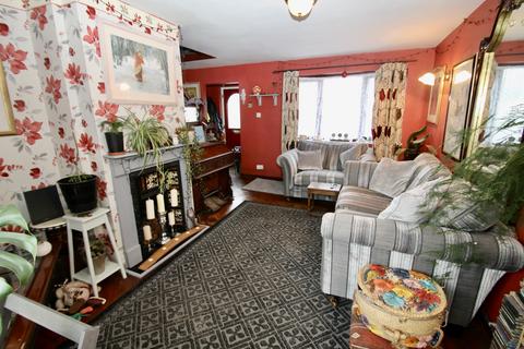 10 Coronation Road, Wells, BA5 2BU