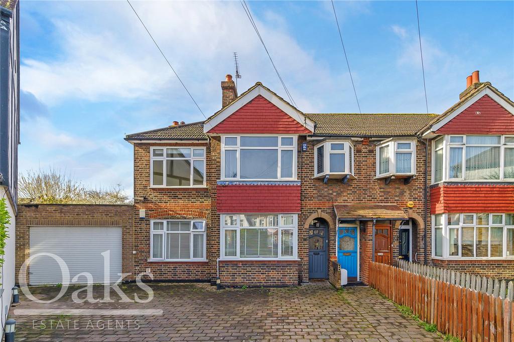Rowan Crescent, Streatham Vale 3 bed apartment for sale £375,000