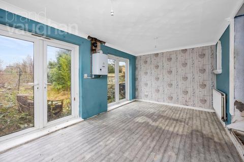 3 bedroom terraced house for sale - Bevendean Crescent, Brighton, East Sussex, BN2