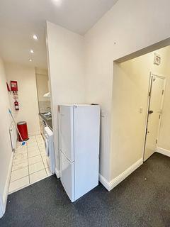 2 bedroom flat to rent - Archway Road, London N6