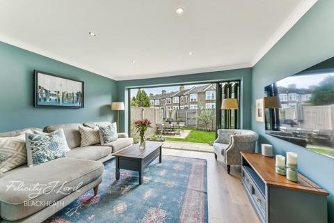 3 bedroom terraced house for sale, Eastcombe Avenue, London