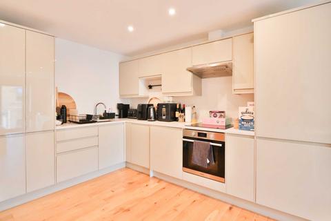 2 bedroom flat for sale, Bakery House, 1c Lambton Road