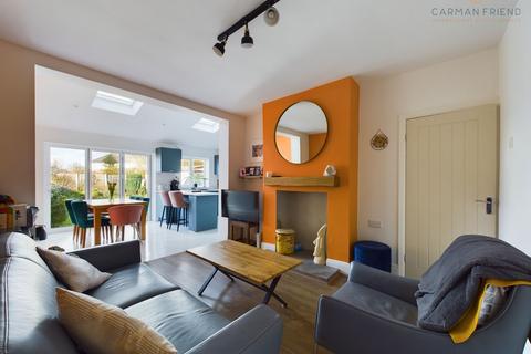 3 bedroom semi-detached house for sale - Kingsway, Newton, CH2