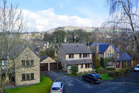 10 Sykes Close, Greenfield, Oldham, OL3 7PT