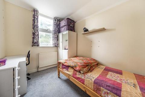 4 bedroom terraced house for sale, High Wycombe,  Buckinghamshire,  HP12