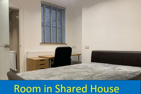 1 bedroom in a house share to rent - Bernard St, Swansea