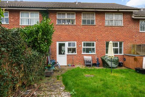 27 Buckden Close, Woodley, Reading, RG5 4HB