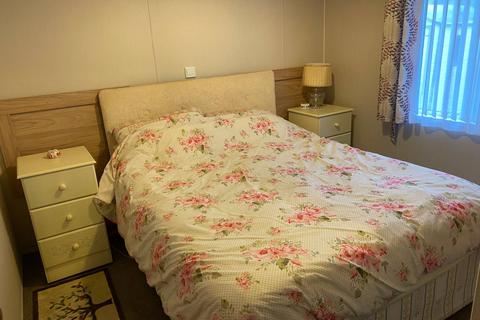 2 bedroom lodge for sale, Bourne Road,Defford  Worcestershire