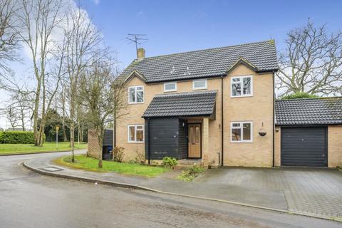 4 bedroom detached house for sale - Butts Meadow, Hook RG27