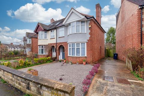 Courtland Road Iffley Borders OX4 4JB