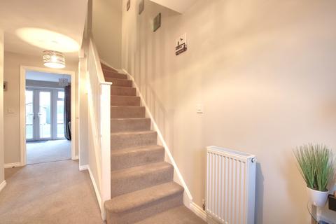165 Cutforth Way, Romsey, SO51 0BG