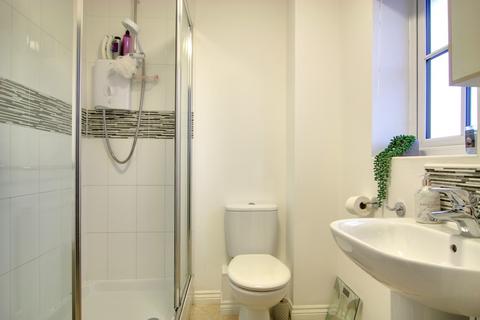 165 Cutforth Way, Romsey, SO51 0BG