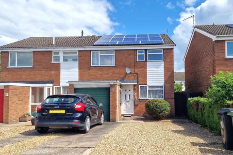 3 bedroom semi-detached house for sale, Severn Close, Oakham