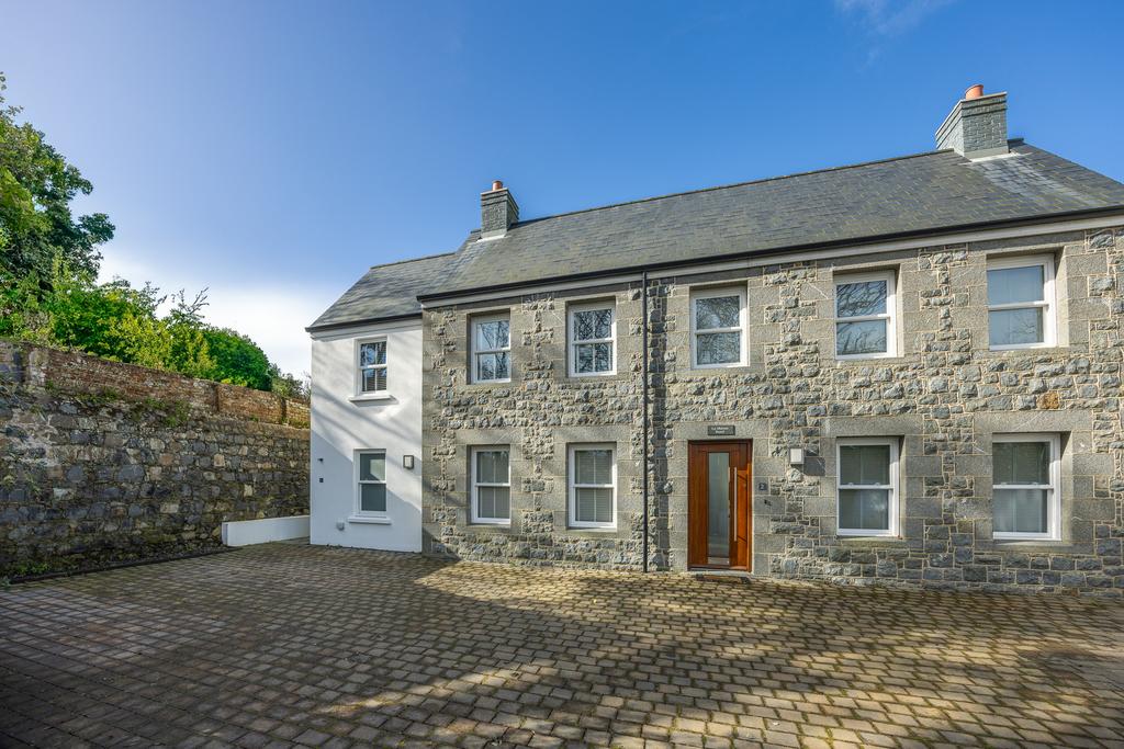 Rozel Road, St. Peter Port, Guernsey 4 bed semidetached house for sale